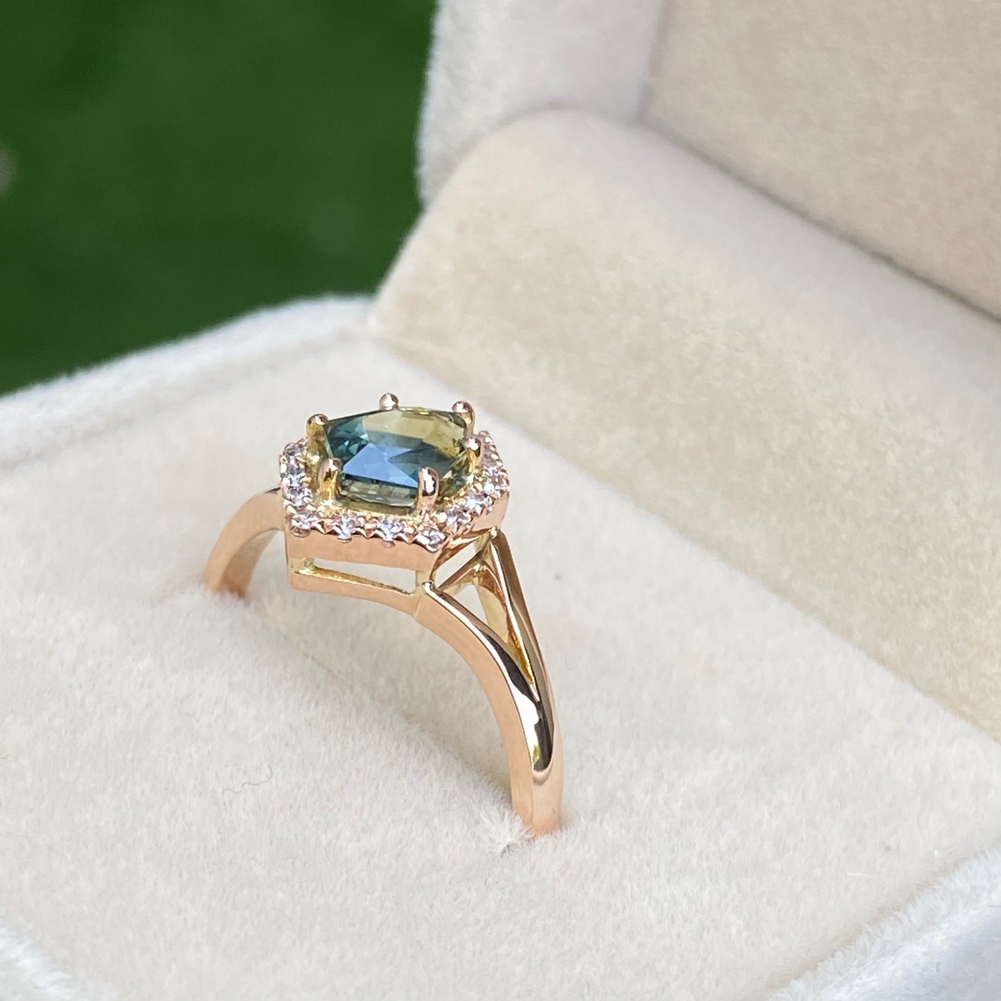 Teal Sapphire  Engagement Ring | Shield cut sapphire | Peacock Sapphire | Unheated Teal Sapphire