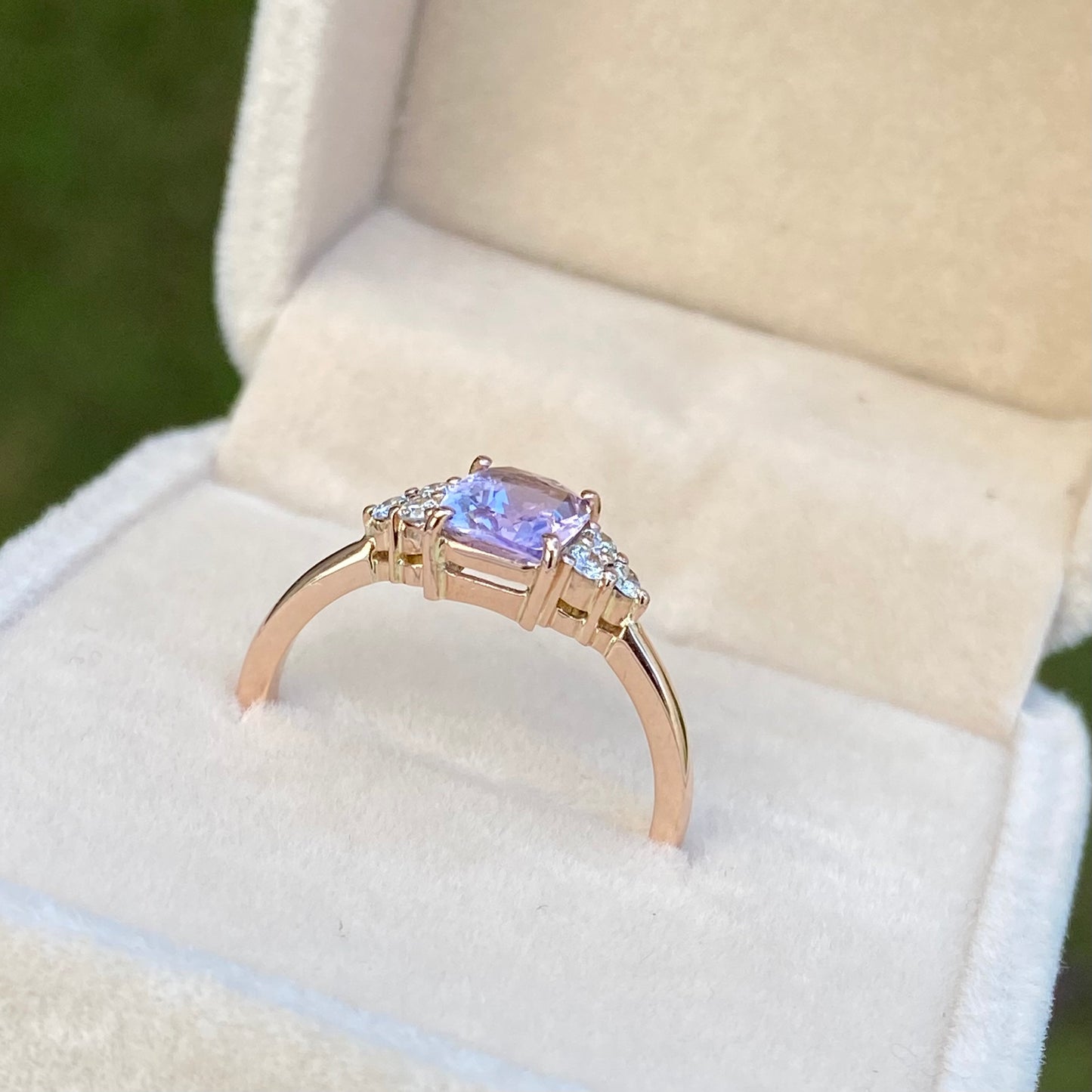 Pale Lavender Sapphire Ring | Unique Engagement Ring | Violet Sapphire Ring / purple Sapphire / Diamond cluster ring