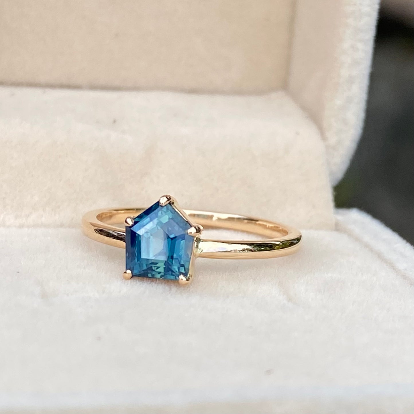 1.30ct Unheated Teal Sapphire ring / Simple Solitaire ring