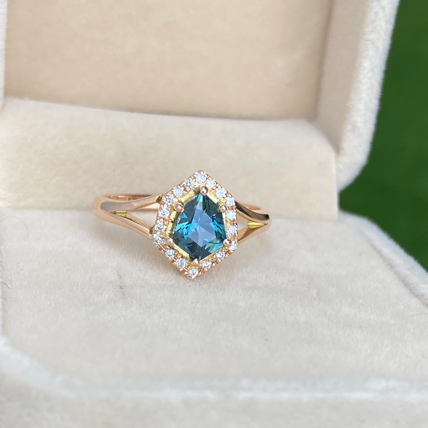 Teal Sapphire  Engagement Ring | Shield cut sapphire | Peacock Sapphire | Unheated Teal Sapphire