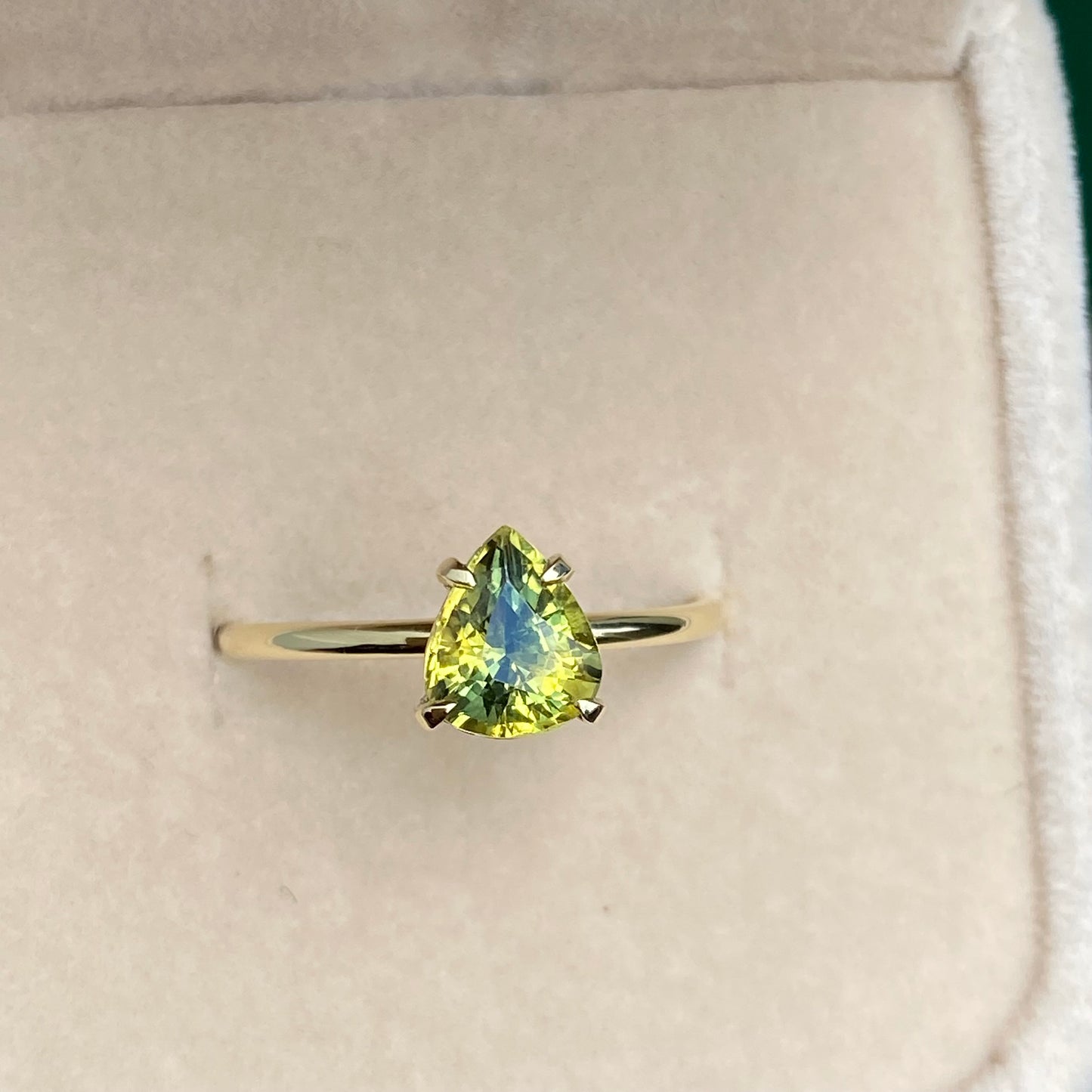 Parti Sapphire Ring | Green Sapphire Ring | Bi color Sapphire | Proposal Ring | Statement Ring, Teal Sapphire ring