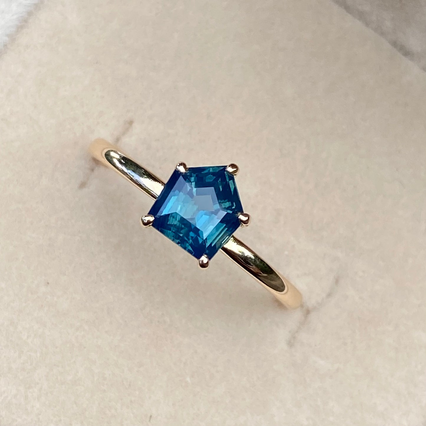 1.30ct Unheated Teal Sapphire ring / Simple Solitaire ring