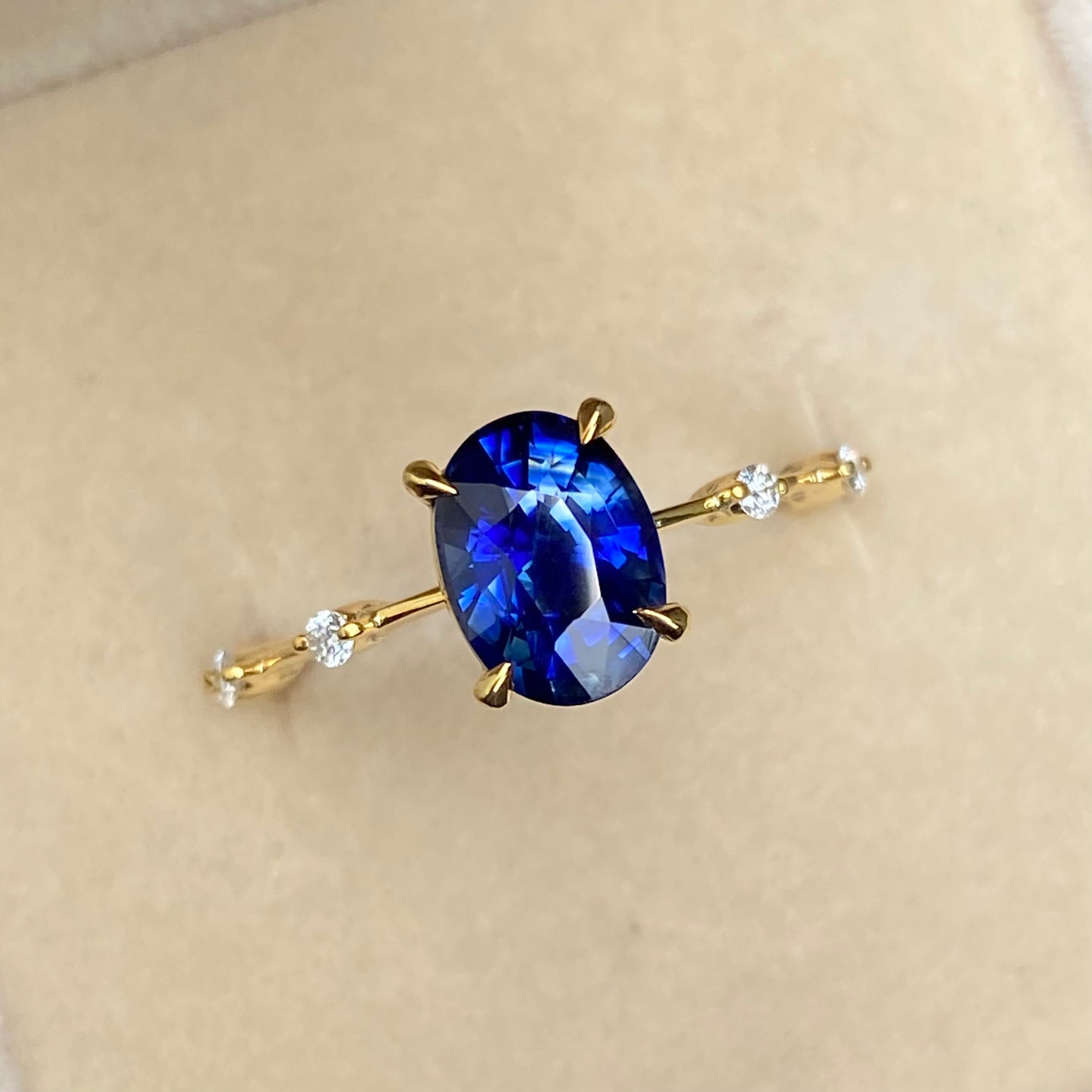 2ct Natural Royal Blue Sapphire 14K Yellow Gold ring