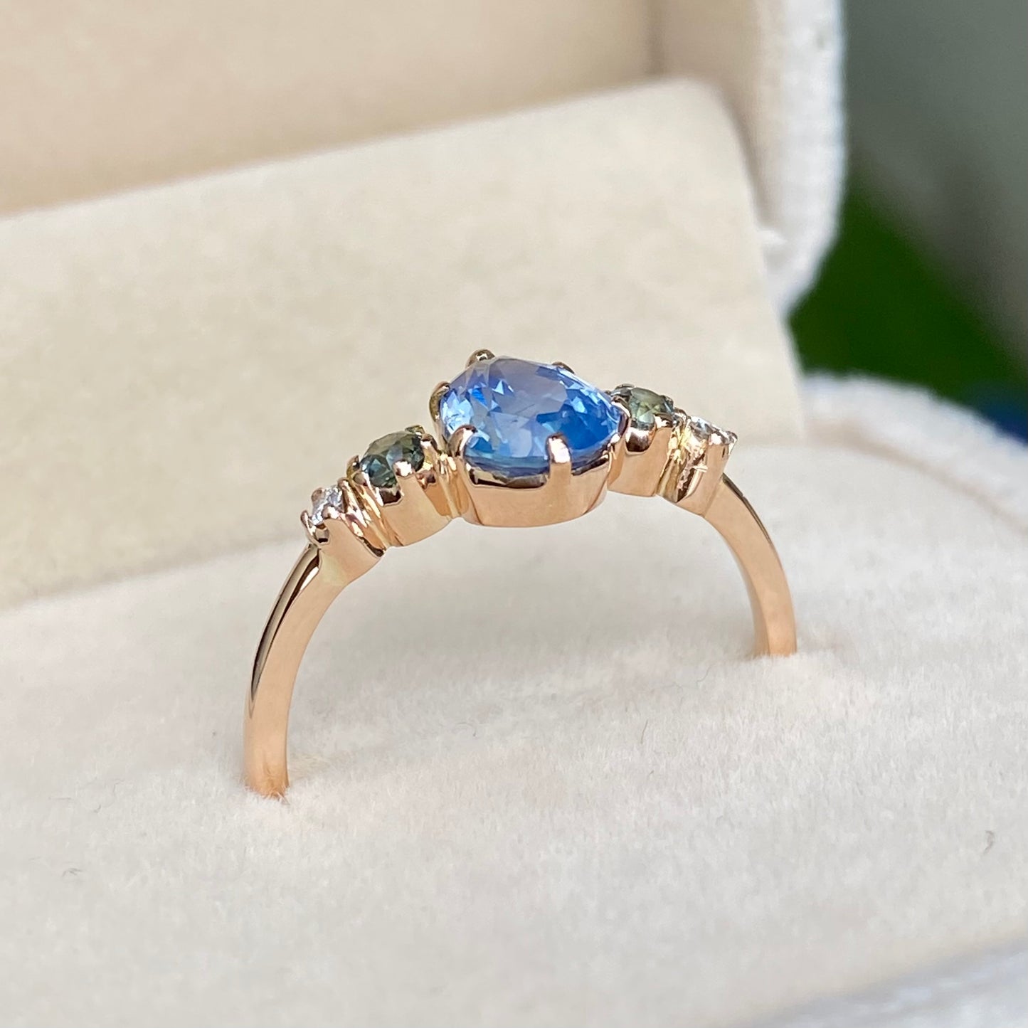 Teal Sapphire Ring / Five Stone Engagement Ring / Opalescent Teal Sapphire / Promise Ring / Green Sapphire Cluster Ring