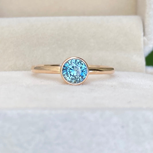 Mermaid Sapphire Ring / Round Teal Sapphire Bezel Ring / Promise Ring / Natural Teal Sapphire / Unheated Sapphire / Stacking Ring